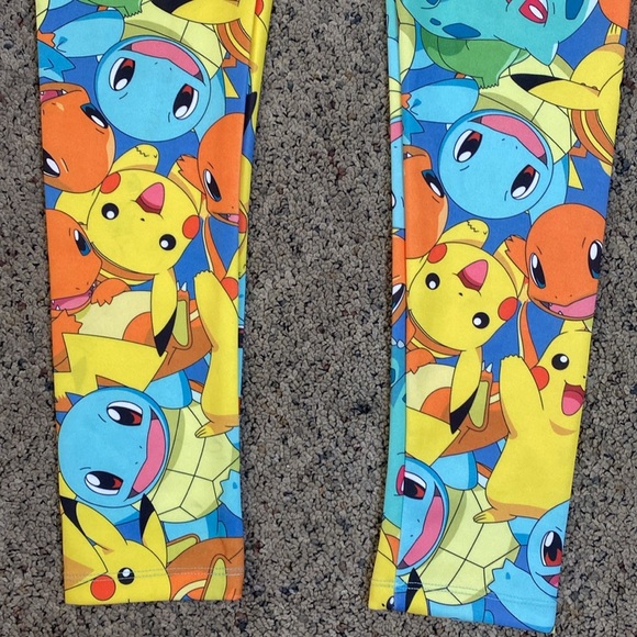Pokémon Leggings Women’s Sz M/L Kanto Starters NWT - Picture 3 of 5